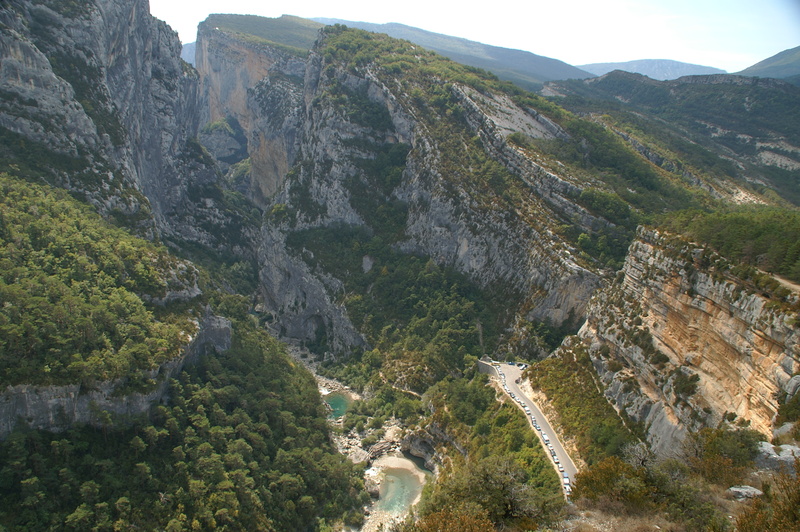 Am Parkplatz beginnen Canyon-Touren