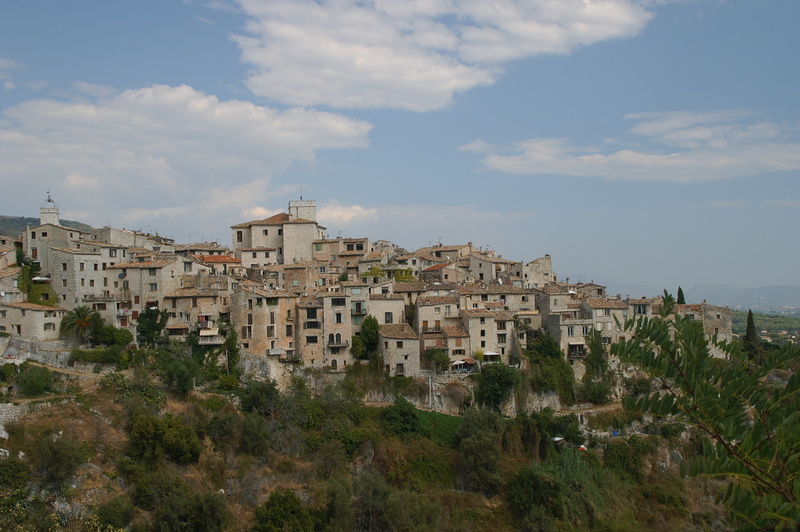 Tourettes-sur-Loup liegt auf einem Plateau