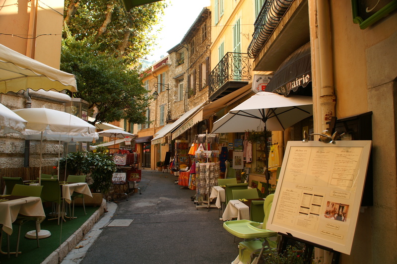 Marktplatz mit zahlreichen Restaurants