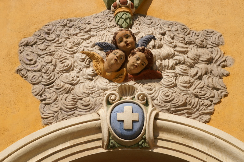 Das Portal der Kathdrale Notre-Dame-de-la-Nativite