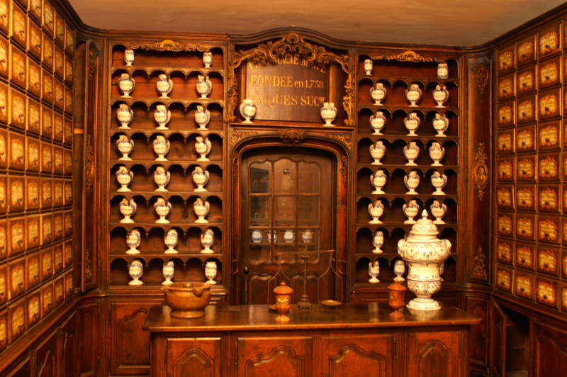Die Apotheke im Palais Lascaris
